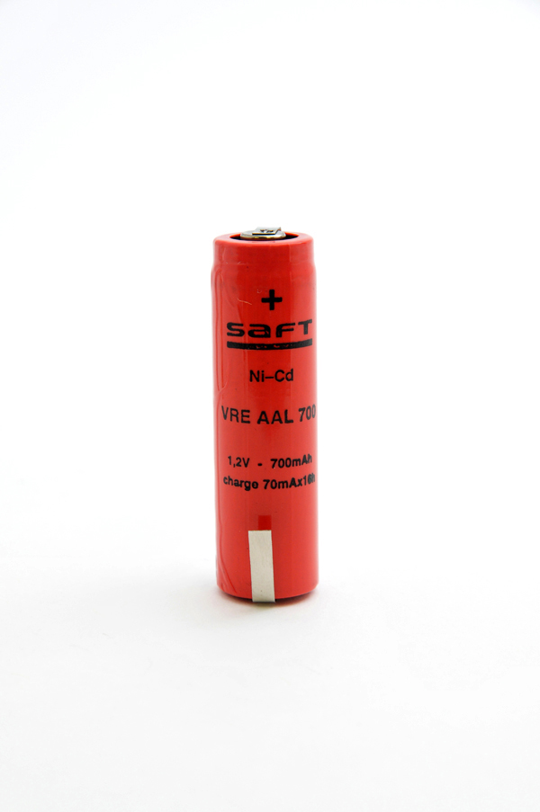 Accumulateur(s) Accu NiCd VRE AA 1.2V 700mAh T2