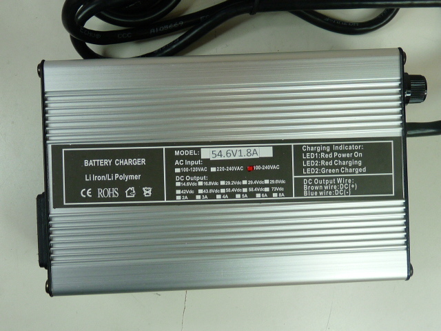 Unité(s) Chargeur lithium-ion 13S 54.6V/1.8A