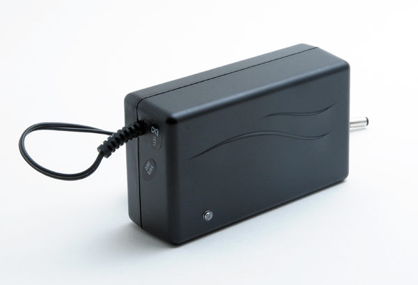 Unité(s) Chargeur NiCd/NiMH 6 à 12 cellules/1.5A 110-220V Mascot 2215